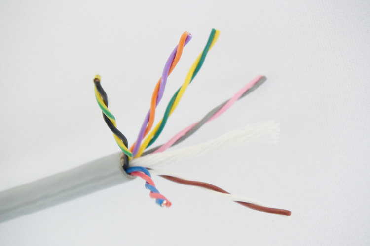 非屏蔽雙絞線和屏蔽雙絞線的區(qū)別 非屏蔽雙絞線和屏蔽雙絞線的區(qū)別